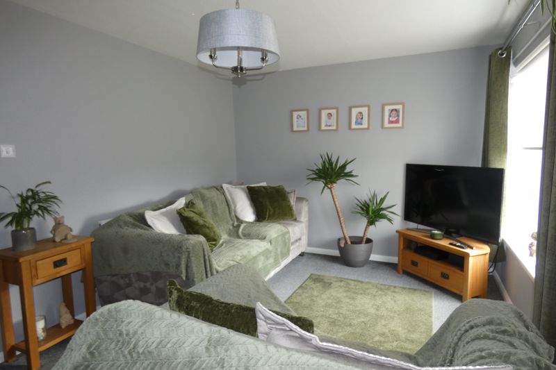 Lounge- click for photo gallery